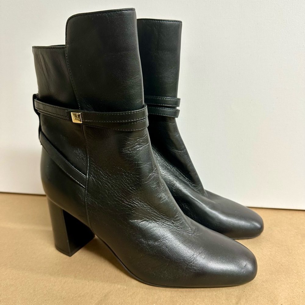 Elegant Black Leather Aquatalia Ankle Boots Made in Italy